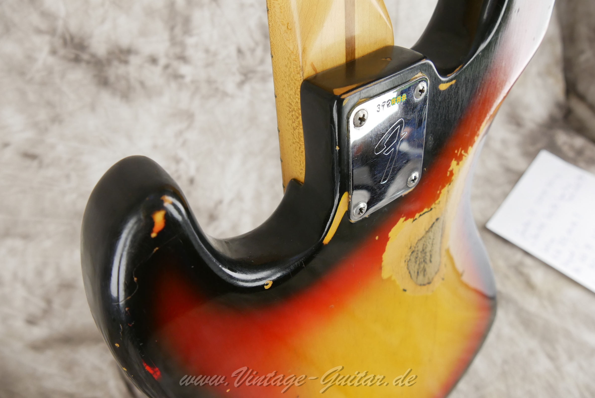 img/vintage/5997/fender_jazz_bass_1972_sunburst_usa-13.jpg