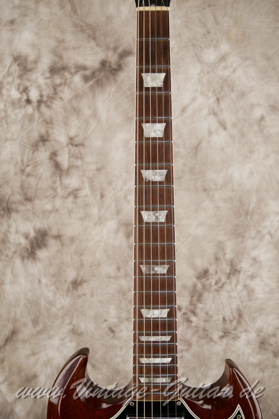 img/vintage/6001/Gibson_SG_Standard_Lyra_cherry_1969-005.jpg