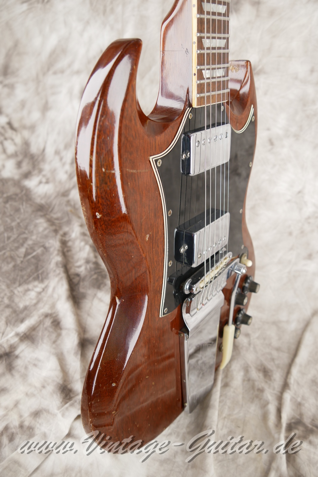 img/vintage/6001/Gibson_SG_Standard_Lyra_cherry_1969-009.jpg