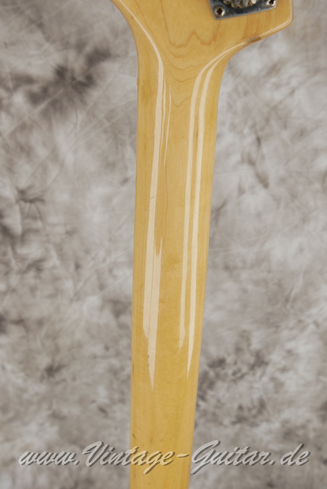 img/vintage/6008/Fender_Mustang_Bass_Black_USA_1976-006.jpg