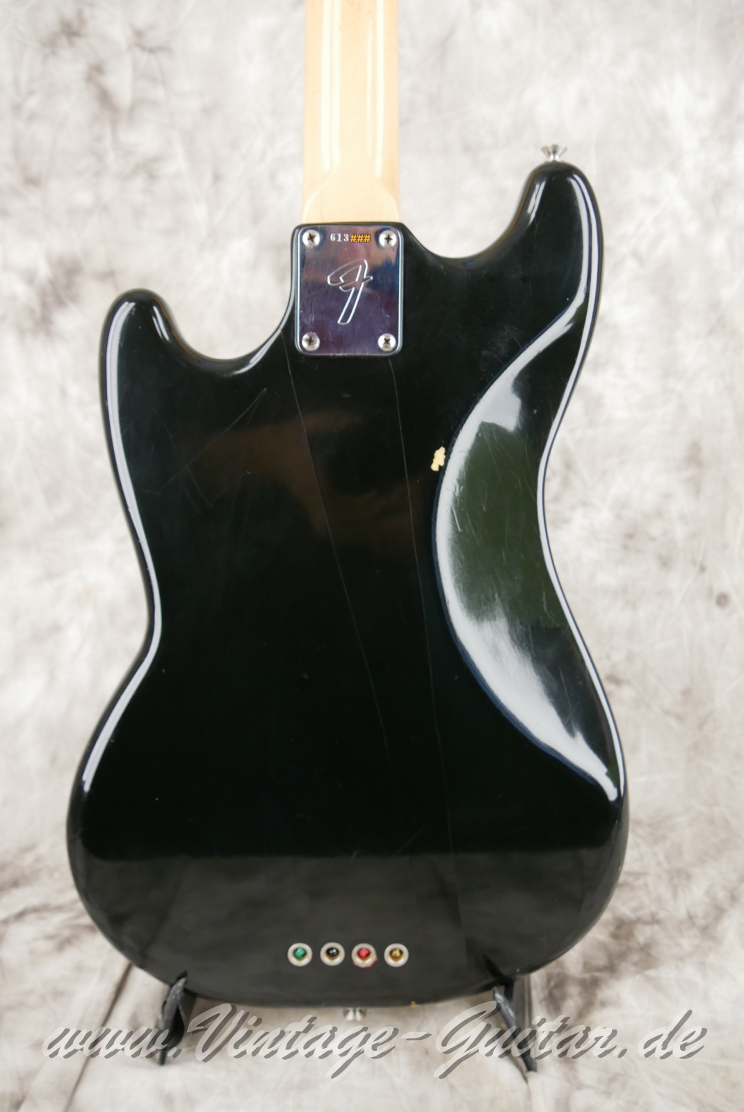 img/vintage/6008/Fender_Mustang_Bass_Black_USA_1976-008.JPG
