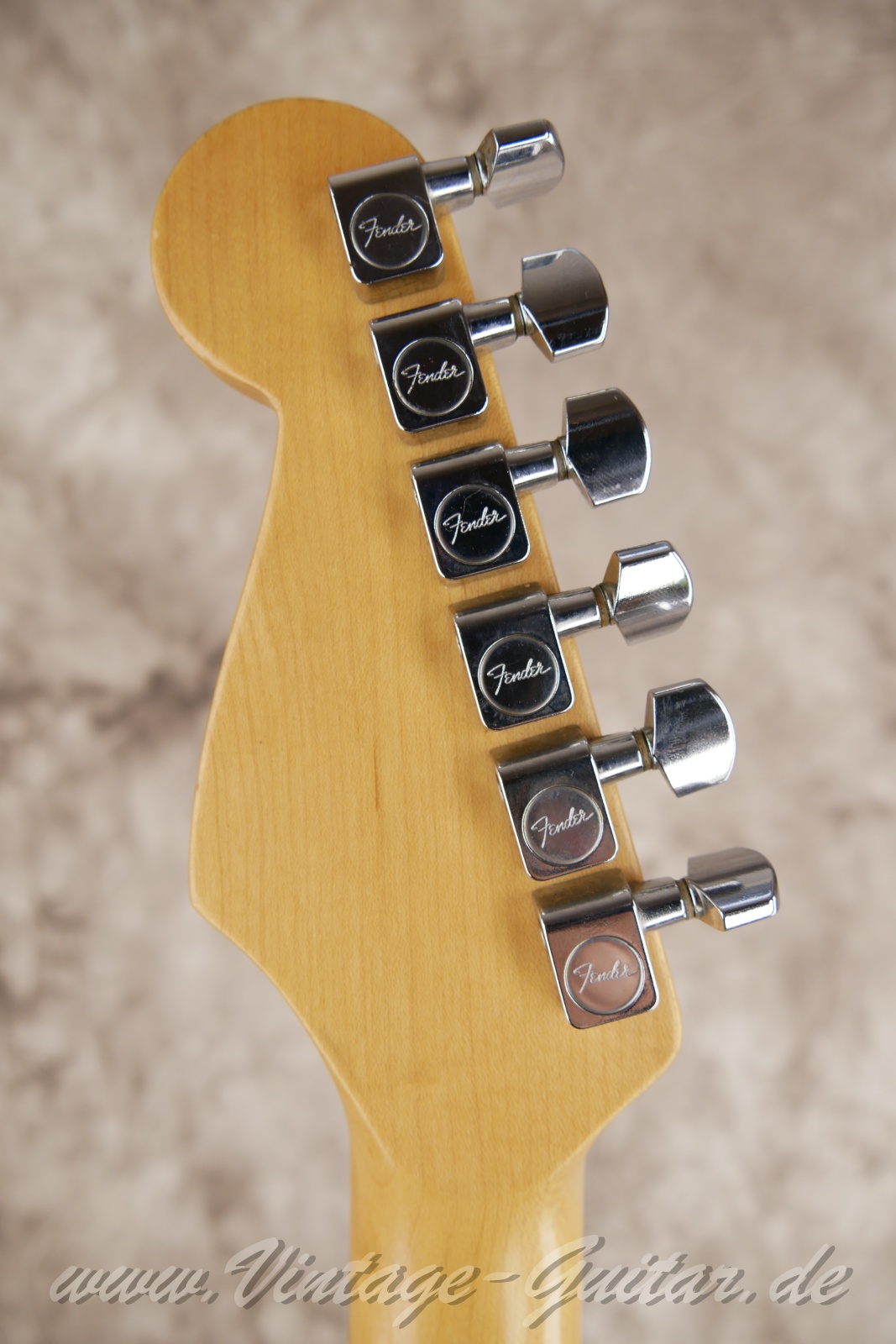img/vintage/6010/fender_stratocaster_1990_american_standard_black_usa-04.jpg