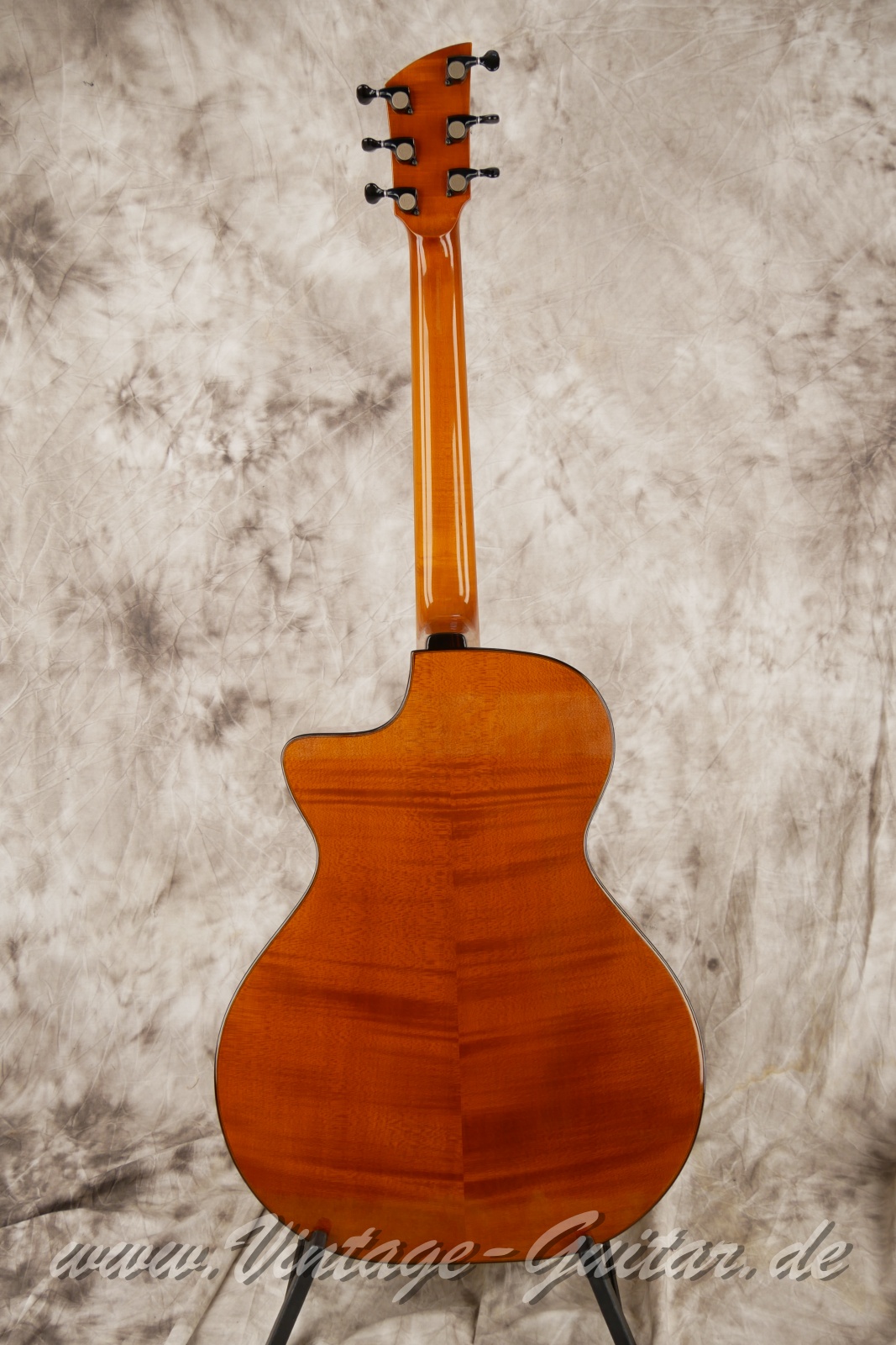 img/vintage/6012/Klapproth_Steelstring_fan_fretted_natural_Germany_2022-002.jpg
