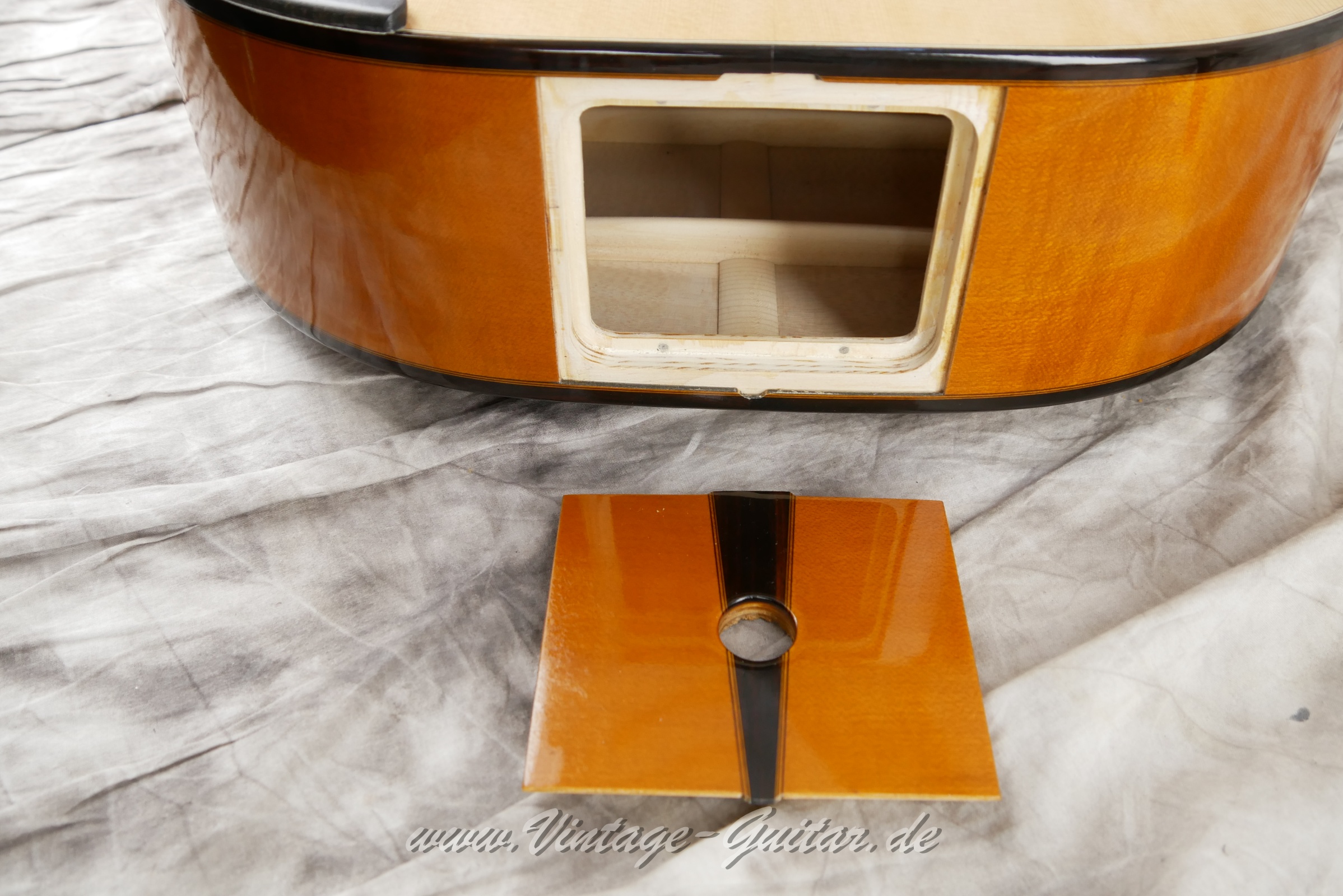 img/vintage/6012/Klapproth_Steelstring_fan_fretted_natural_Germany_2022-015.jpg