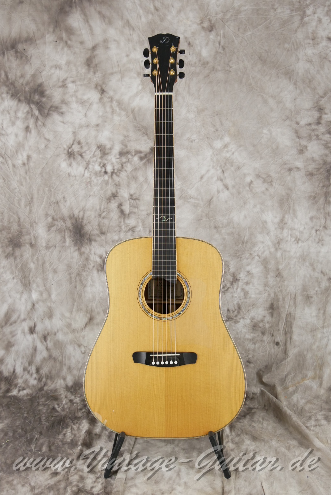 Dowina-Cocobolo-D-ds-2017-natural-001.jpg
