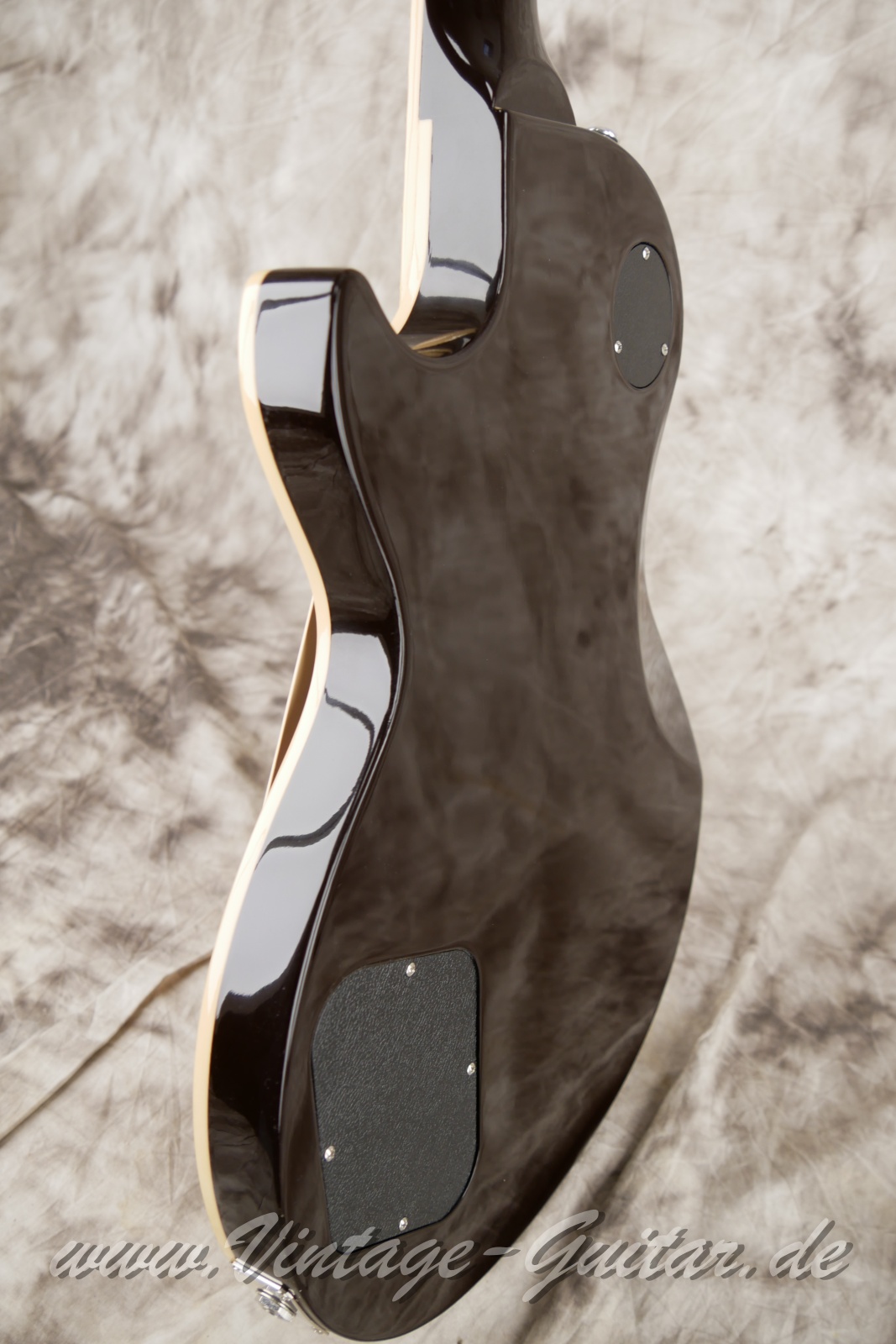 img/vintage/6017/Gibson_Les_Paul_Less+_sunburst_USA_2015-011.jpg