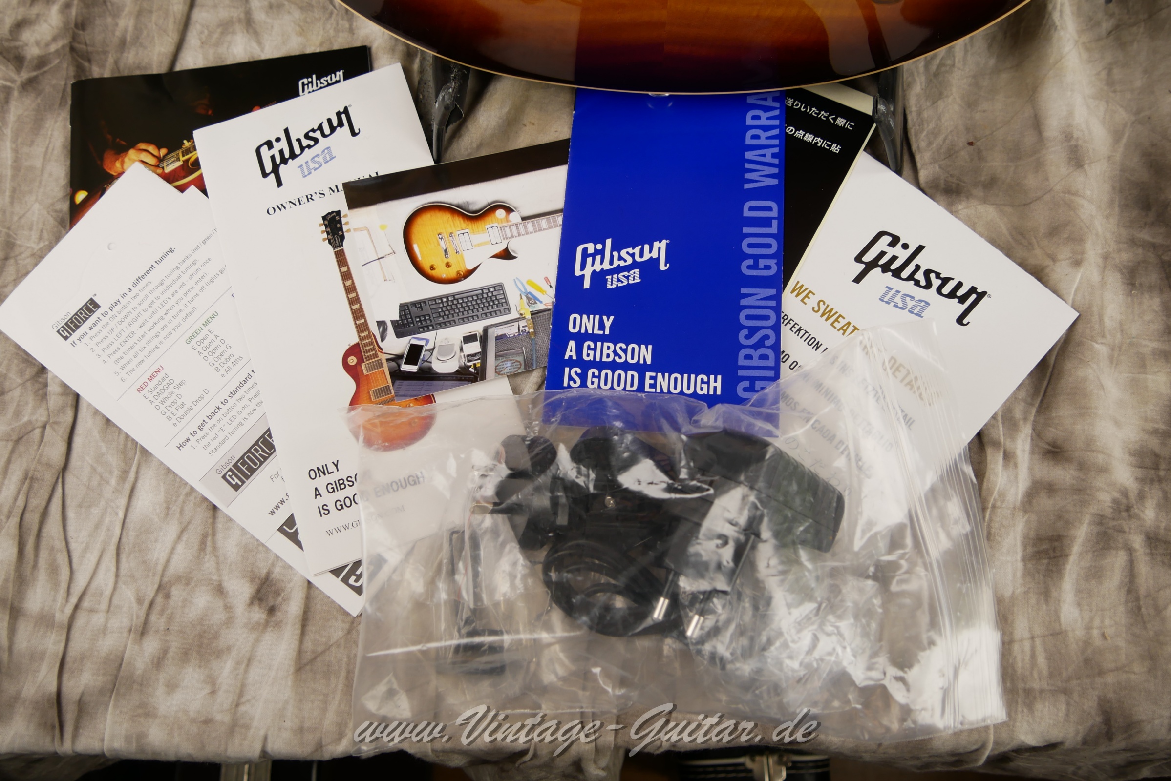 img/vintage/6017/Gibson_Les_Paul_Less+_sunburst_USA_2015-013.jpg