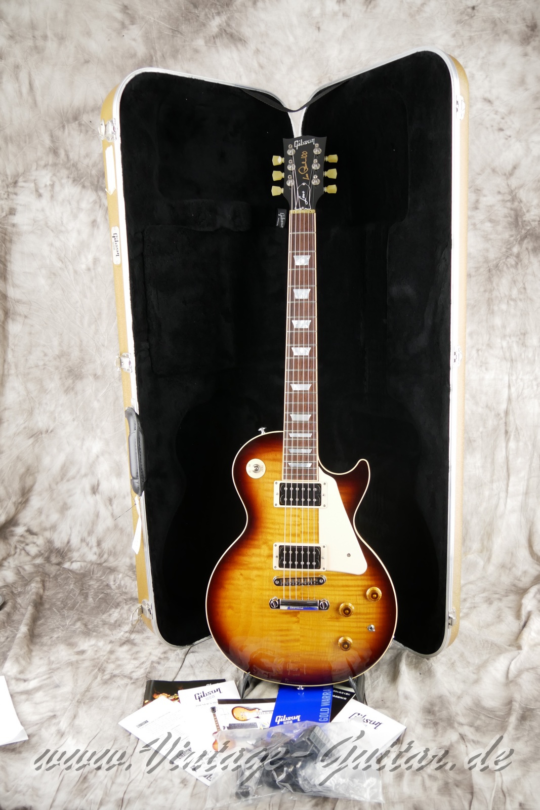 img/vintage/6017/Gibson_Les_Paul_Less+_sunburst_USA_2015-014.jpg