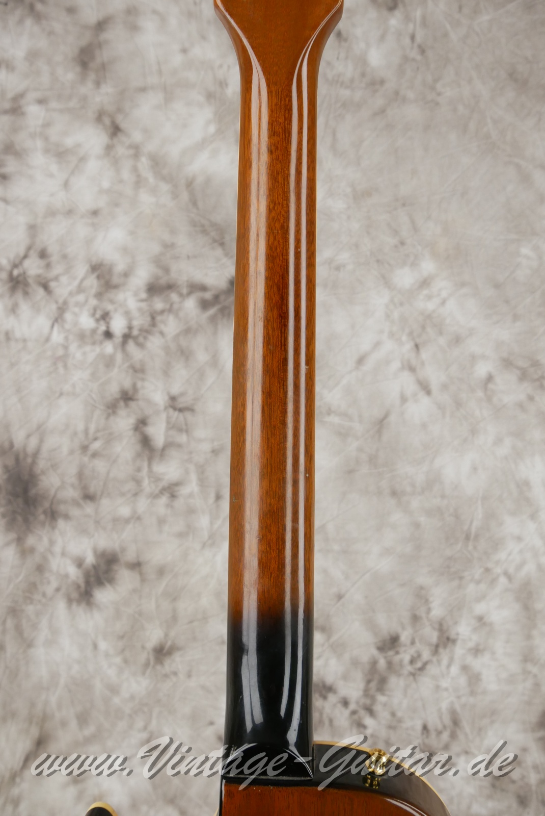 img/vintage/6020/Gibson_Les_Paul_Standard_sunburst_1994-006.jpg