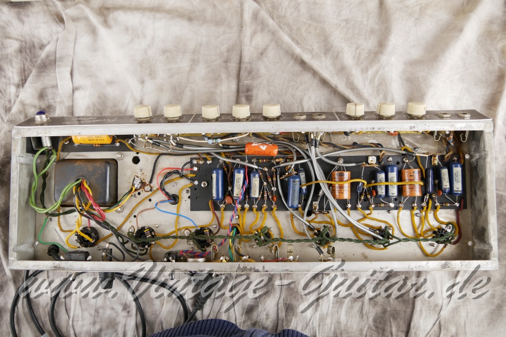 img/vintage/6025/Fender_Tremolux_Top_brownface_6G9_117V_blonde_1962-013.jpg