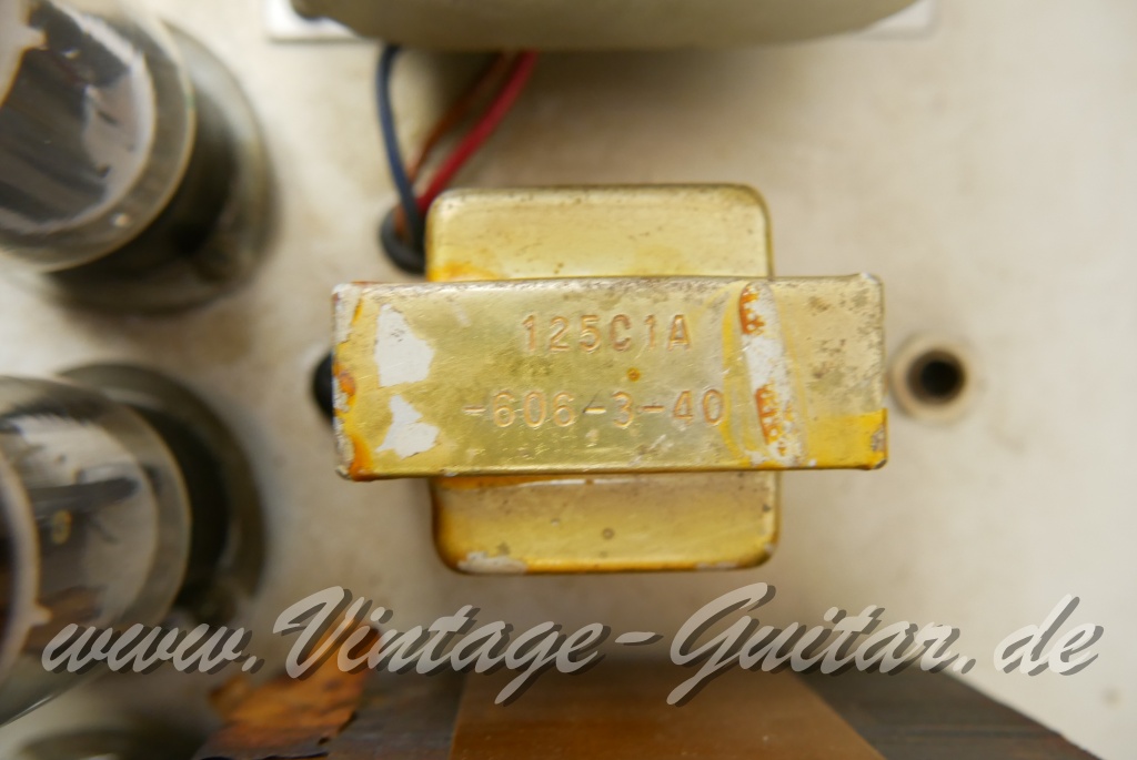 img/vintage/6027/Fender_Showman_Top_blonde_AA763_1963-012.jpg