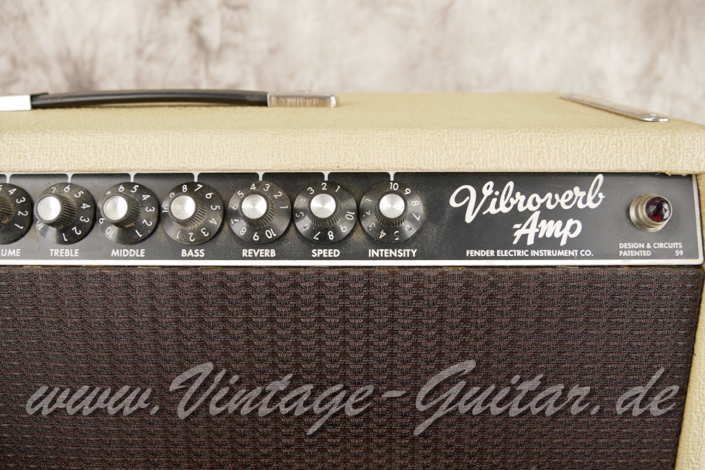 Fender_Bandmaster_Reverb_silverface_110V_1971_rebuilt_2x10_combo_blonde-006.jpg