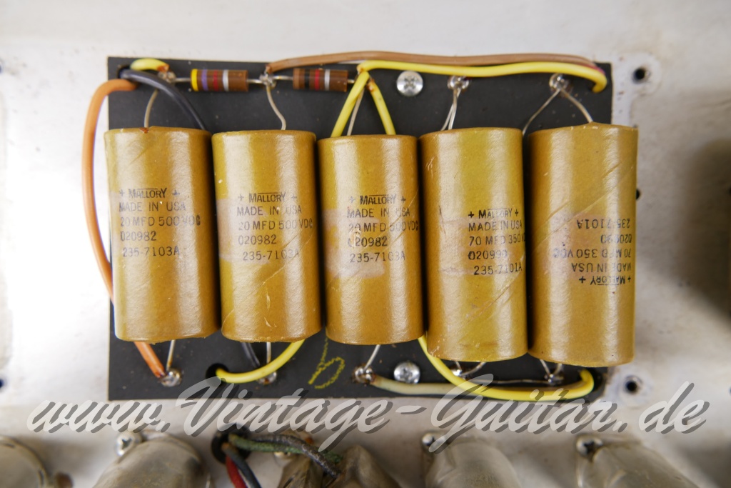Fender_Bandmaster_Reverb_silverface_110V_1971_rebuilt_2x10_combo_blonde-015.jpg