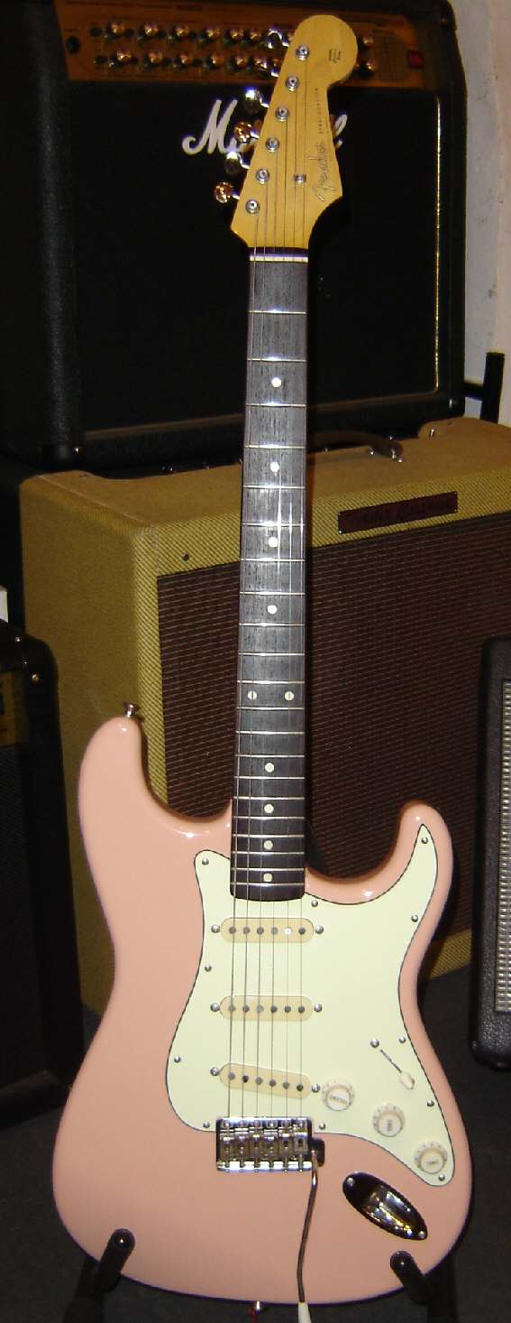 Fender-Stratocaster-60s-Japan-pink.jpg