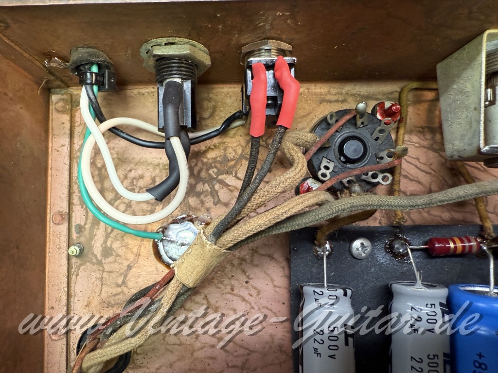 Fender_Bassman_5D6_Tweed_1x15_1954-015.jpg