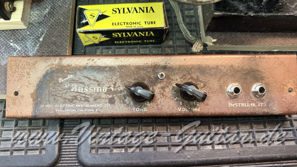 Fender_Bassman_5D6_Tweed_1x15_1954-017.jpg
