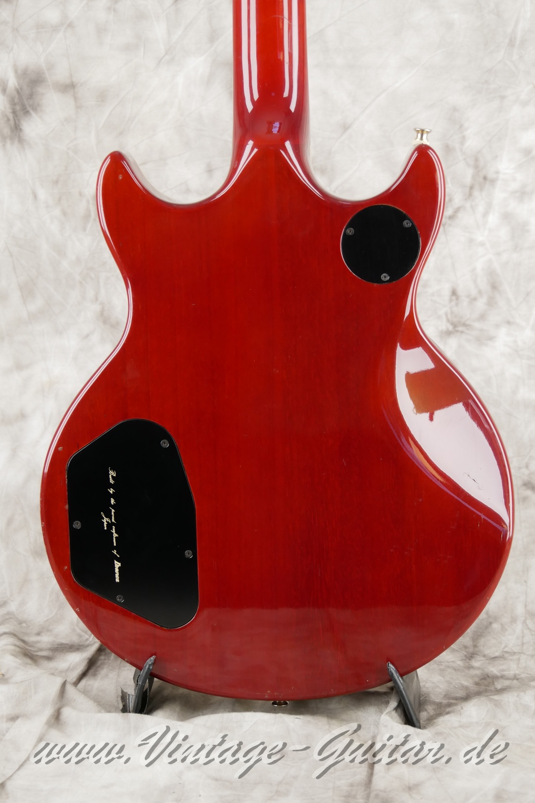 img/vintage/6040/Ibanez_Artist_AR_300_Japan_cherry_sunburst_1981-008.jpg
