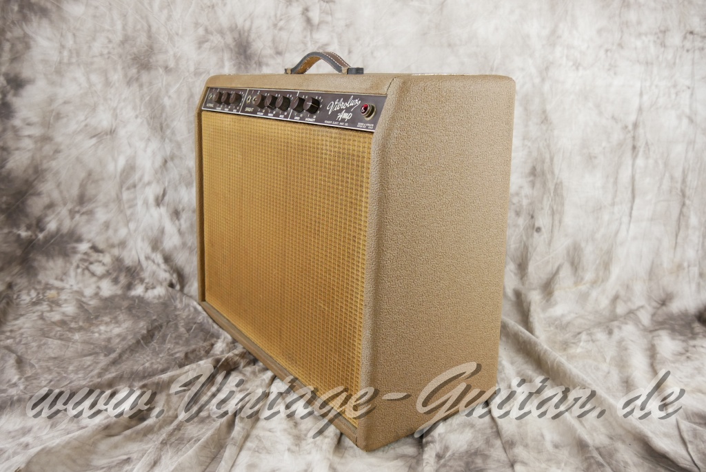 Fender_Vibrolux_Amp_brownface_1x12_USA_1962-004.jpg