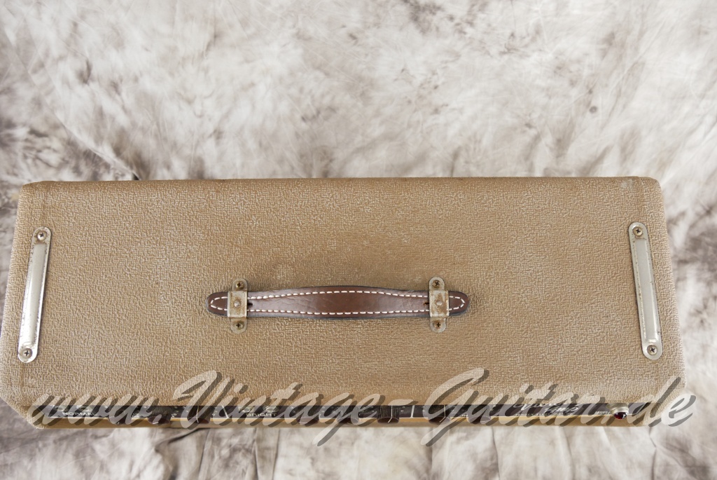 Fender_Vibrolux_Amp_brownface_1x12_USA_1962-009.jpg