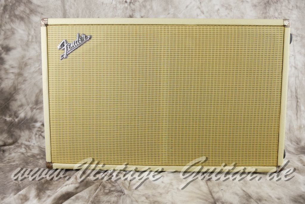 Fender_Bassman_cab_2x12_blonde_1963-001.JPG