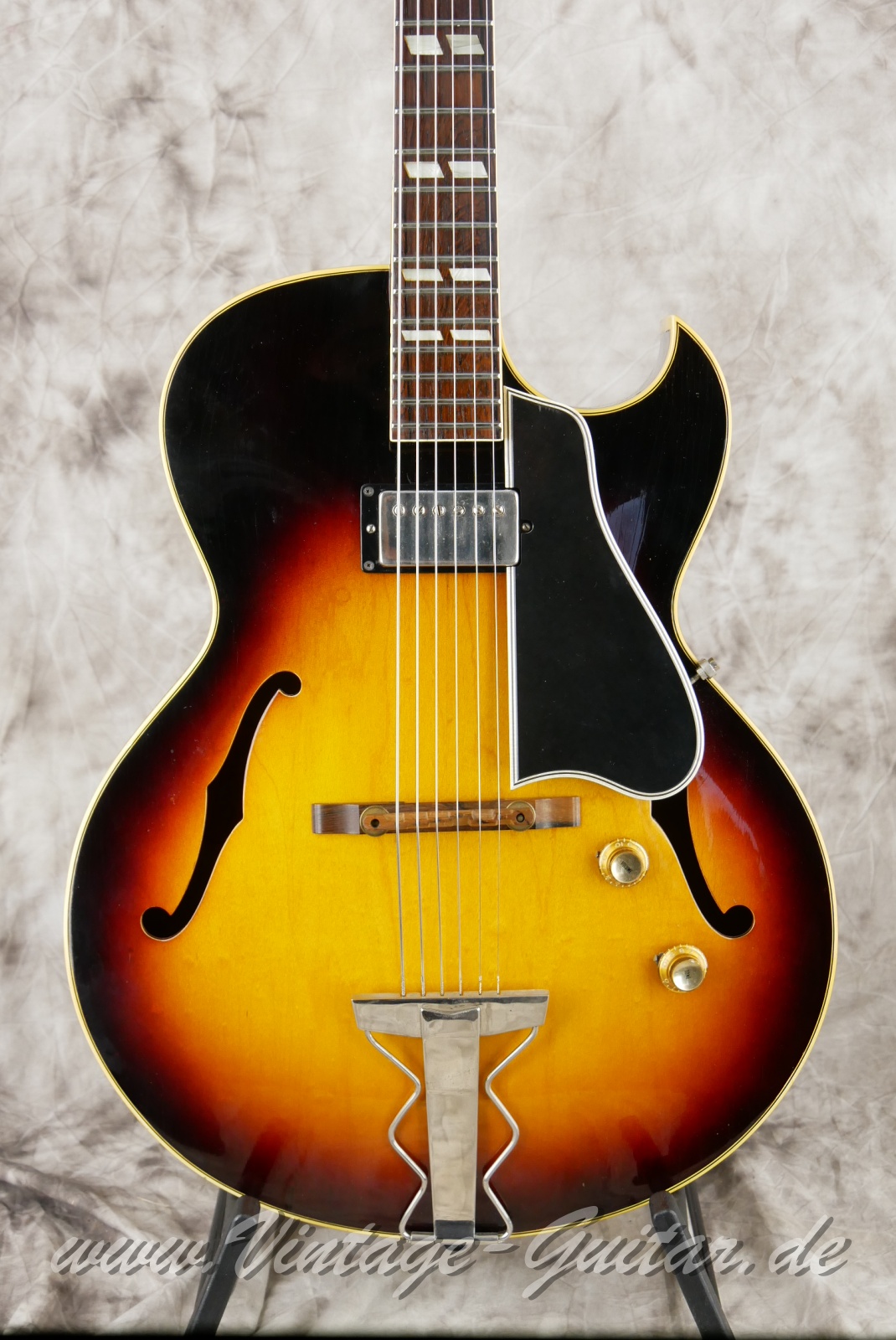 img/vintage/6059/Gibson_ES_175_PAF_sunburst_1960-007.jpg