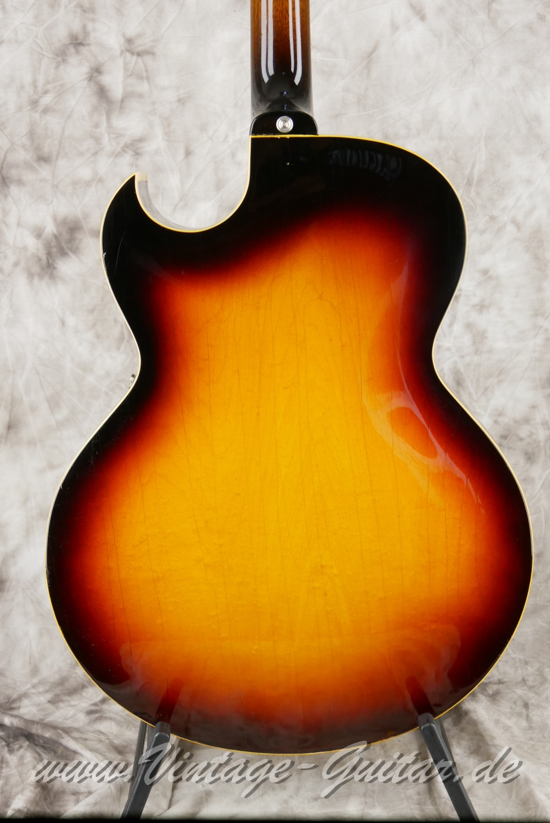img/vintage/6059/Gibson_ES_175_PAF_sunburst_1960-008.jpg