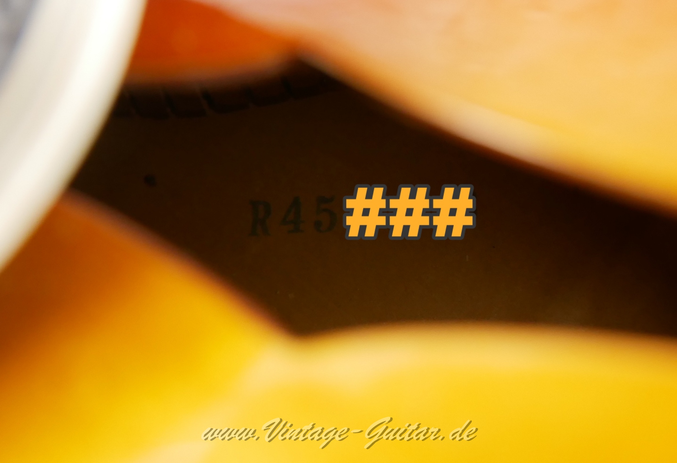 img/vintage/6059/Gibson_ES_175_PAF_sunburst_1960-012.JPG