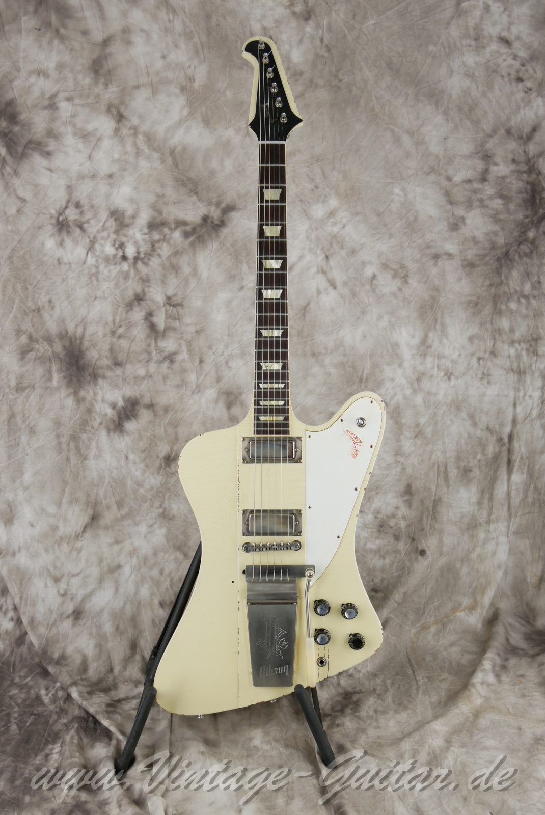 Gibson-Firebird-Custom-Johnny-Winter-64-Murphy-Lab-Aged-2012-polaris-white-19.jpg