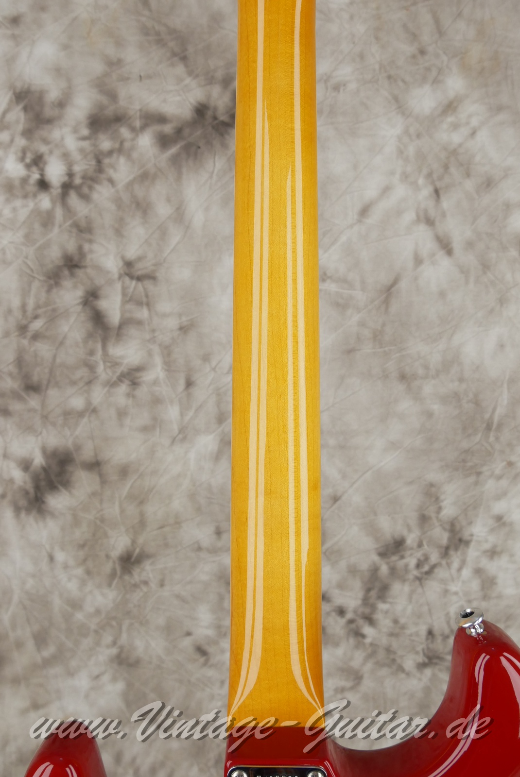 img/vintage/6066/Fender_Stratocaster_Eric_Johnson_dakota_red_rosewood_board_USA_2011-006.jpg