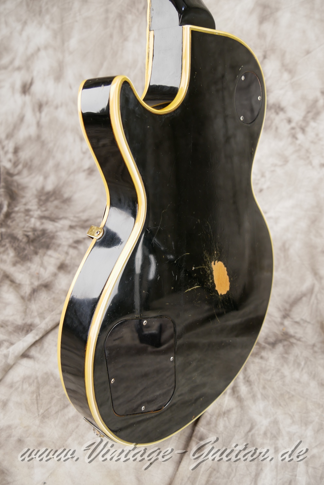 img/vintage/6072/Gibson_Les_Paul_Custom_black_1969-011.jpg