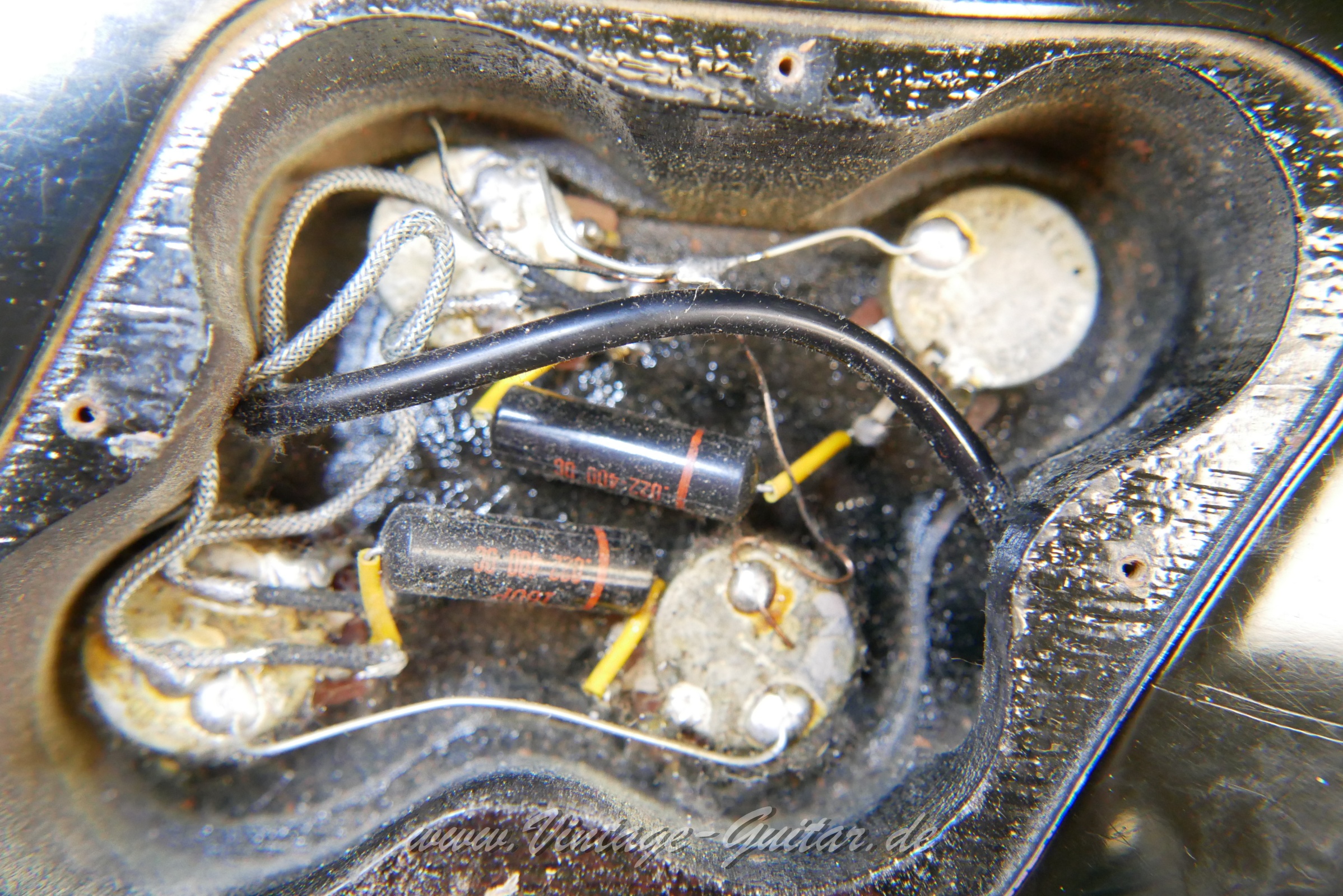 img/vintage/6072/Gibson_Les_Paul_Custom_black_1969-023.jpg
