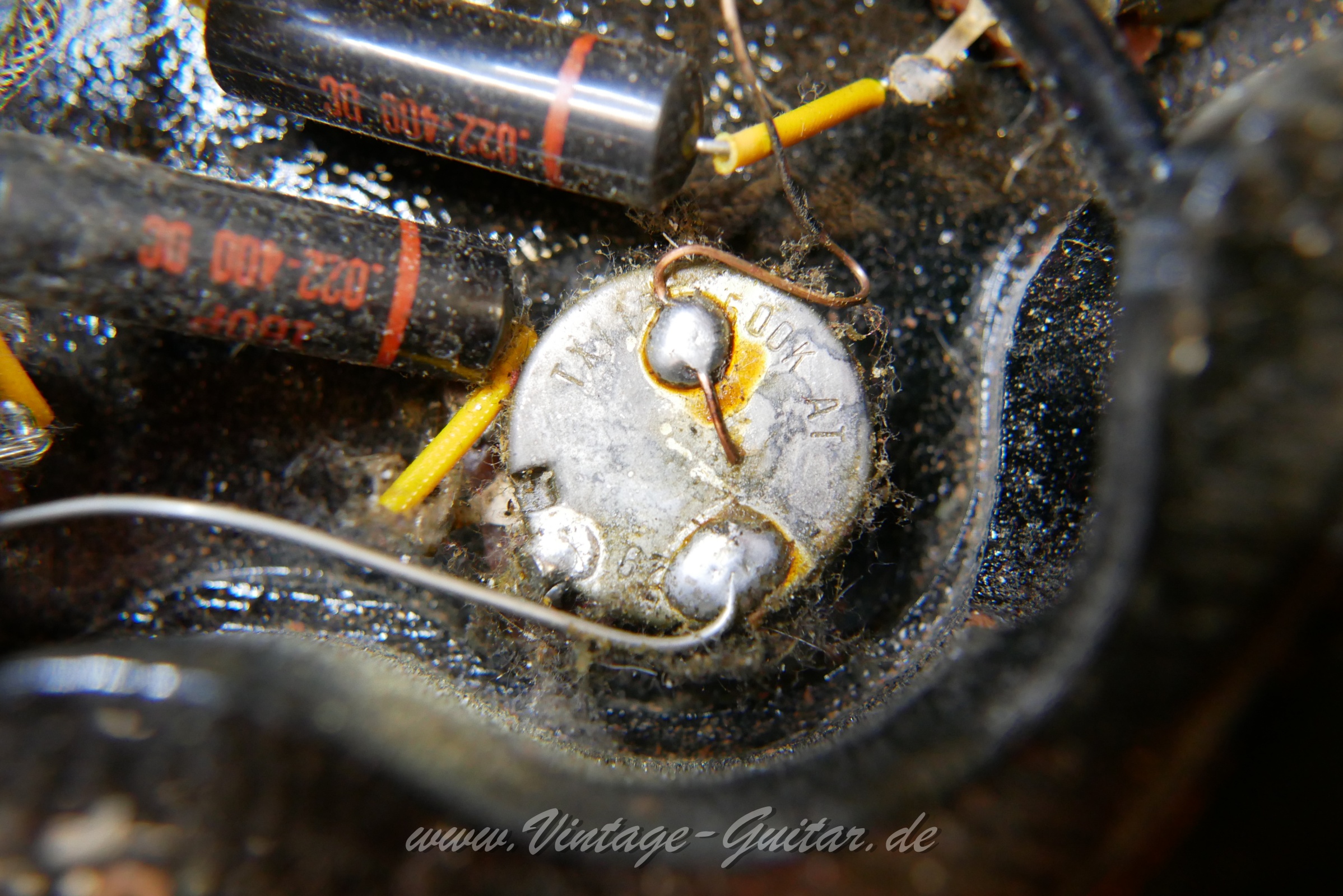 img/vintage/6072/Gibson_Les_Paul_Custom_black_1969-026.jpg
