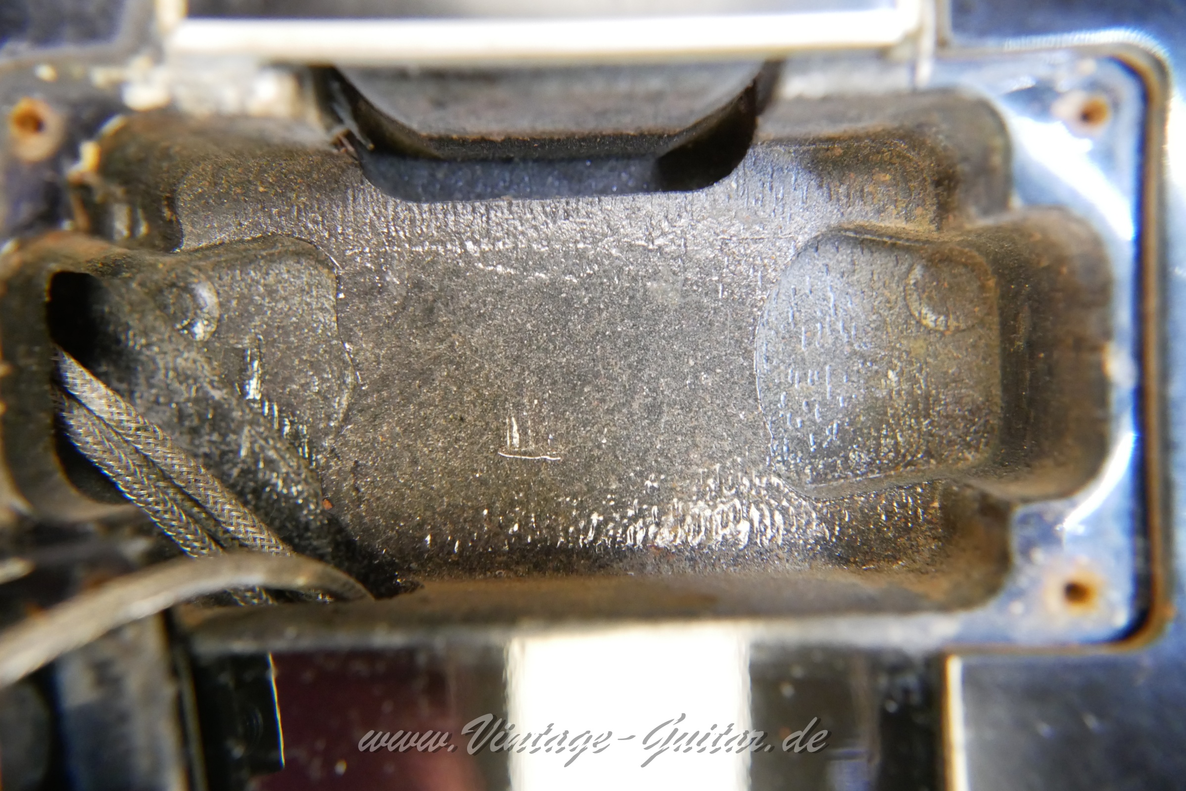 img/vintage/6072/Gibson_Les_Paul_Custom_black_1969-030.jpg