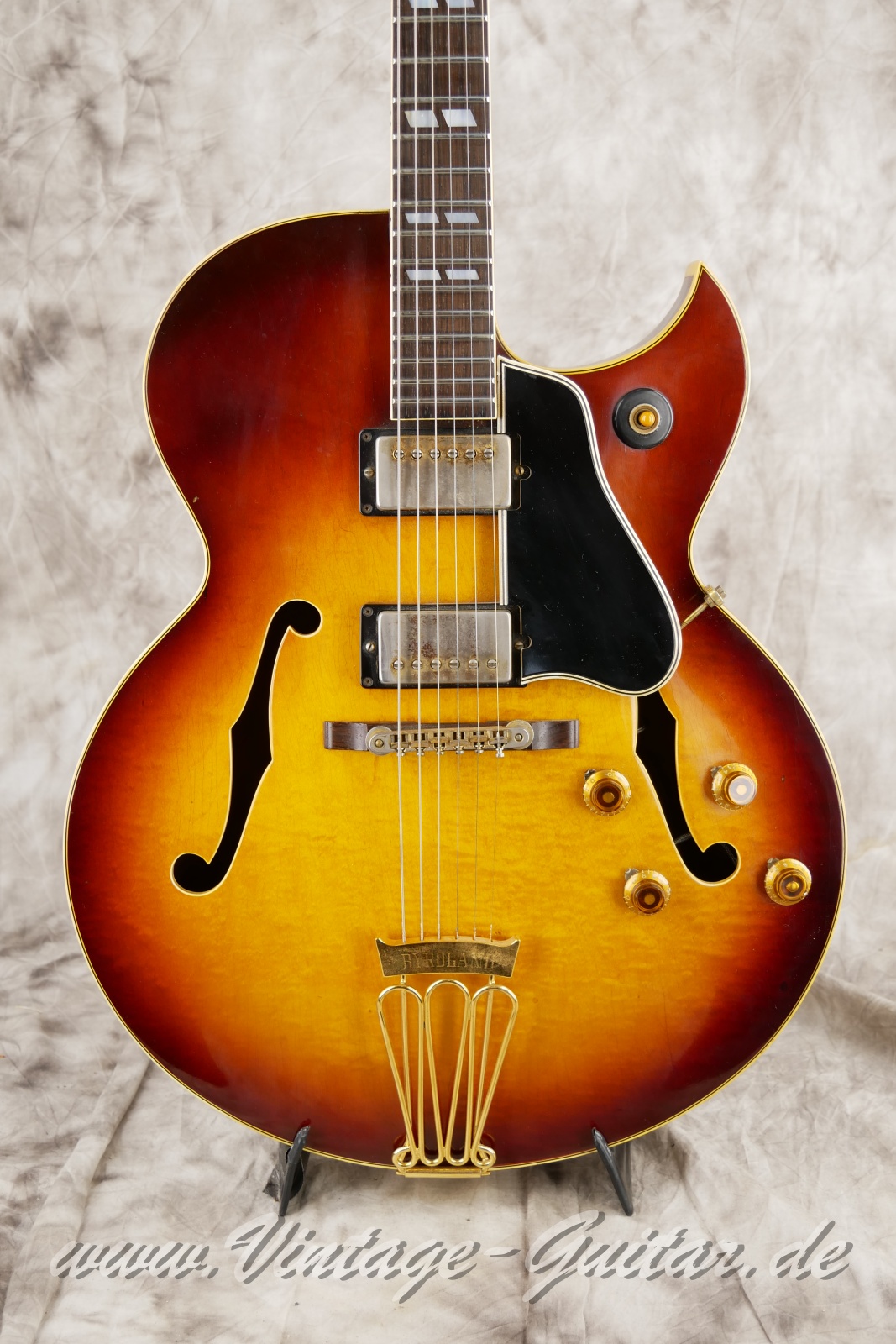 img/vintage/6074/Gibson_ES_350_T_PAF_sunburst_1960-007.jpg