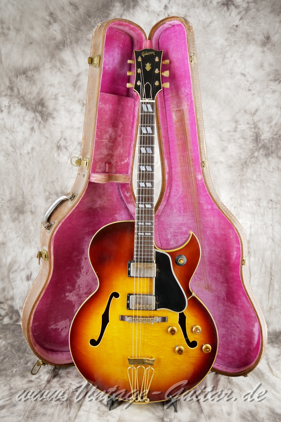 img/vintage/6074/Gibson_ES_350_T_PAF_sunburst_1960-021.jpg