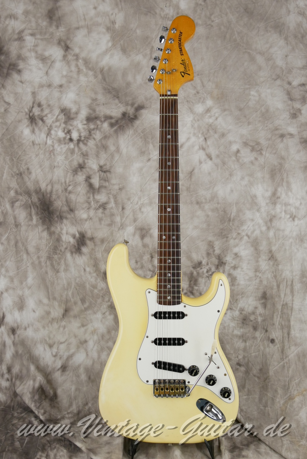 img/vintage/6076/fender_stratocaster_olympic_white_USA_1979-001.JPG