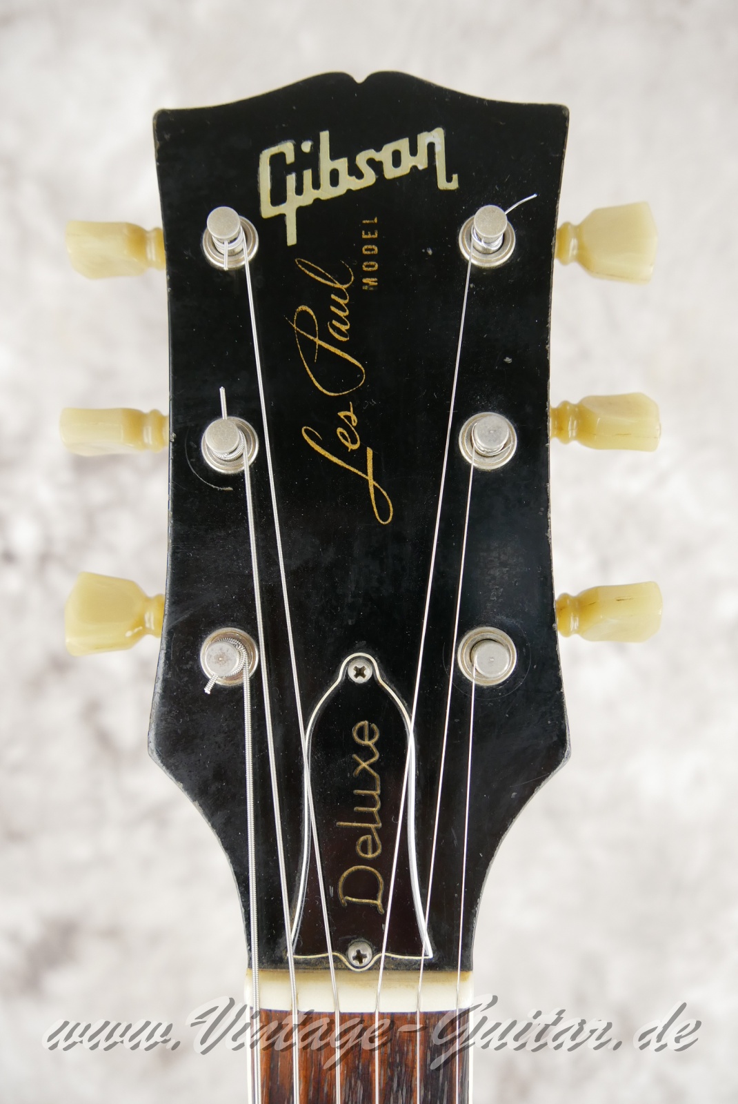 img/vintage/6078/gibson_les_paul_deluxe_goldtop_USA_1970-003.JPG