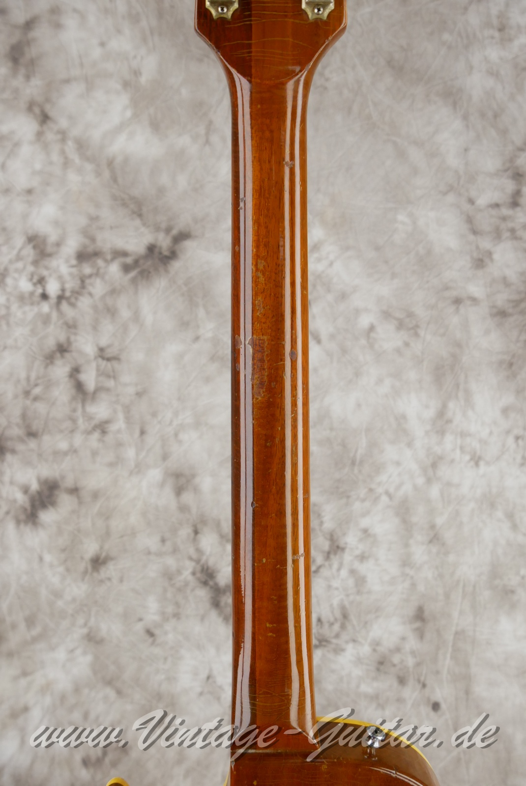 img/vintage/6078/gibson_les_paul_deluxe_goldtop_USA_1970-006.JPG