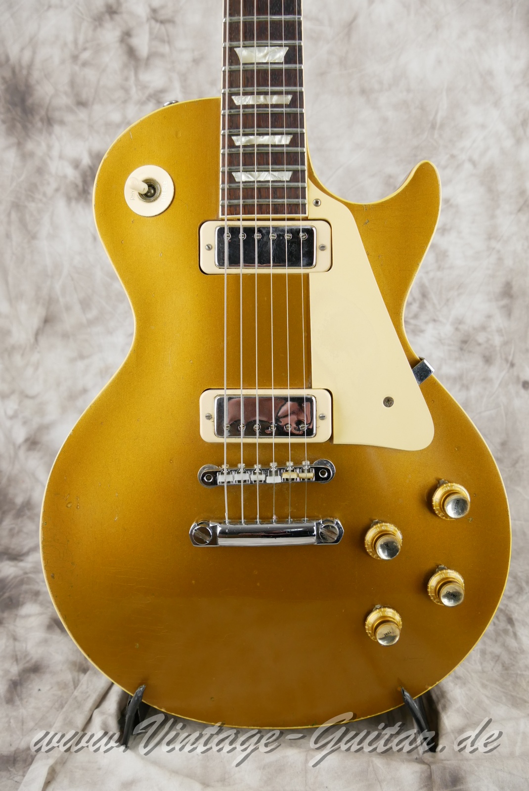 img/vintage/6078/gibson_les_paul_deluxe_goldtop_USA_1970-007.JPG