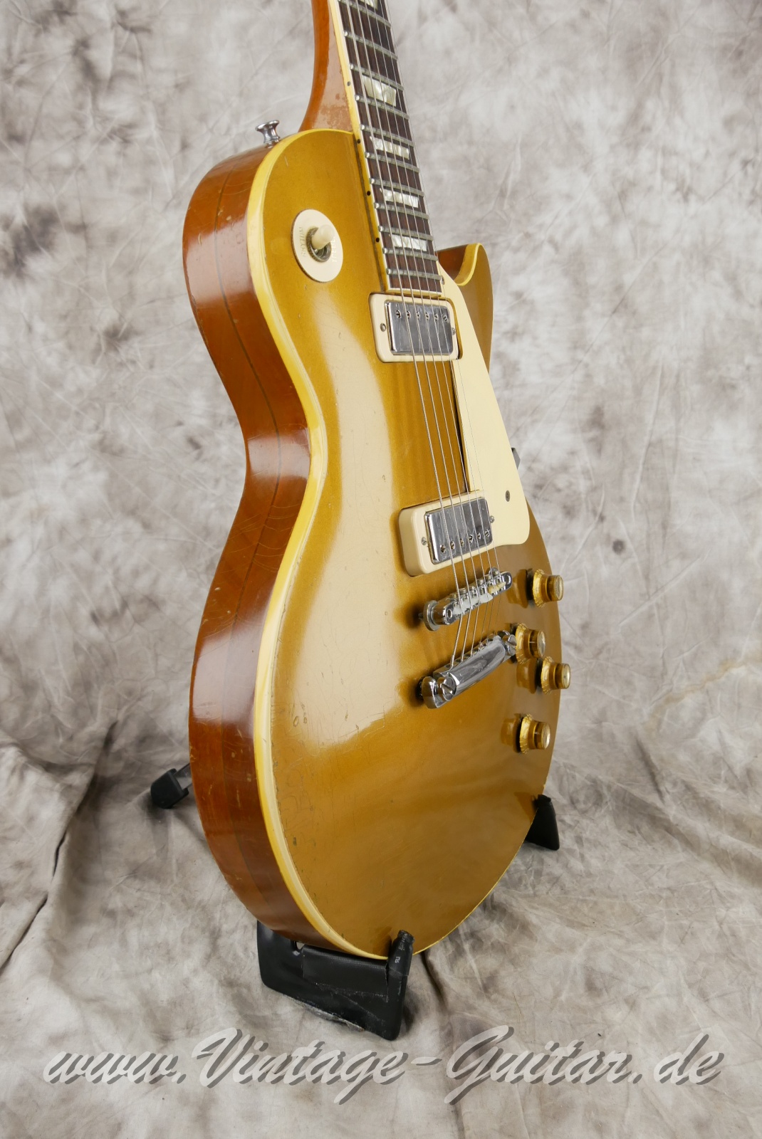 img/vintage/6078/gibson_les_paul_deluxe_goldtop_USA_1970-009.JPG