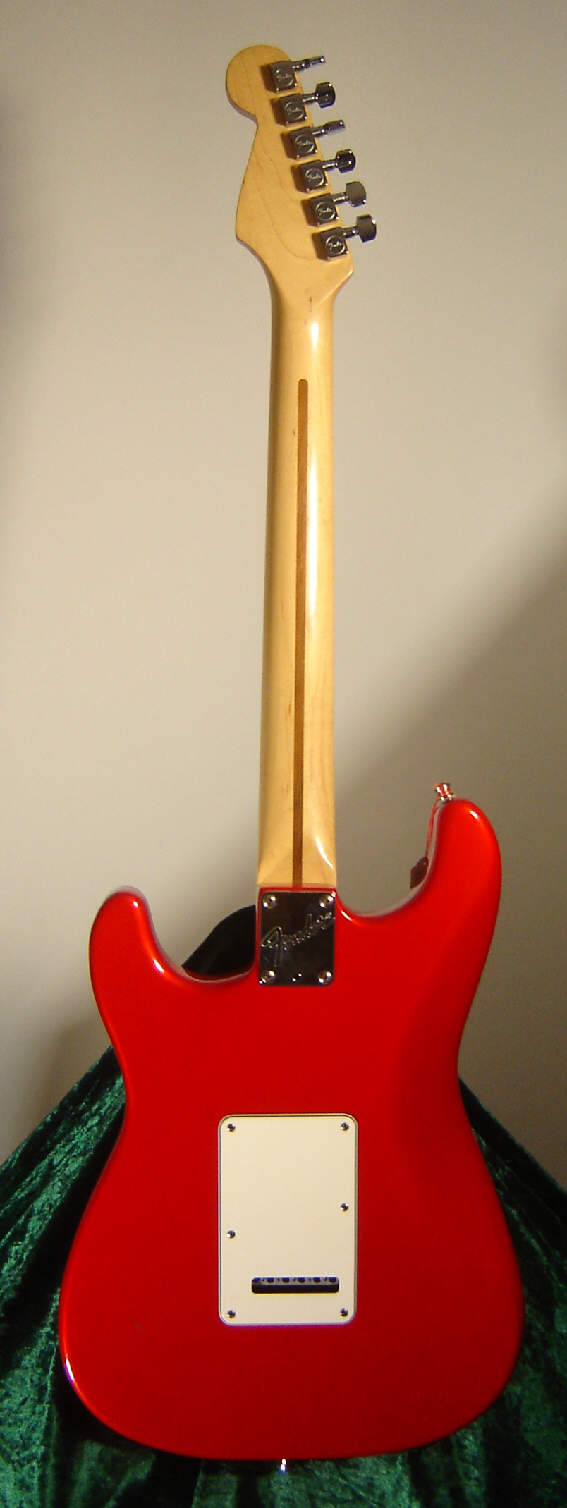 Fender-Stratocaster-Standard-red-3.jpg