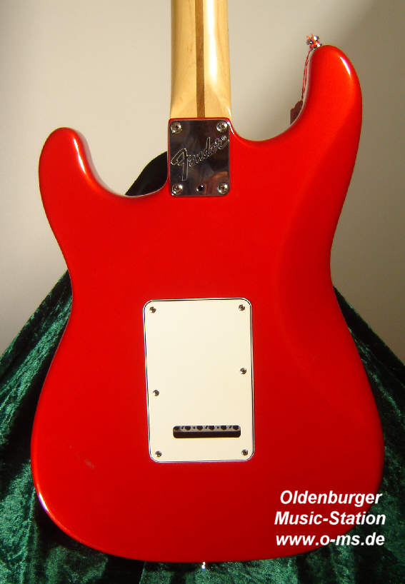 Fender-Stratocaster-Standard-red-4.jpg