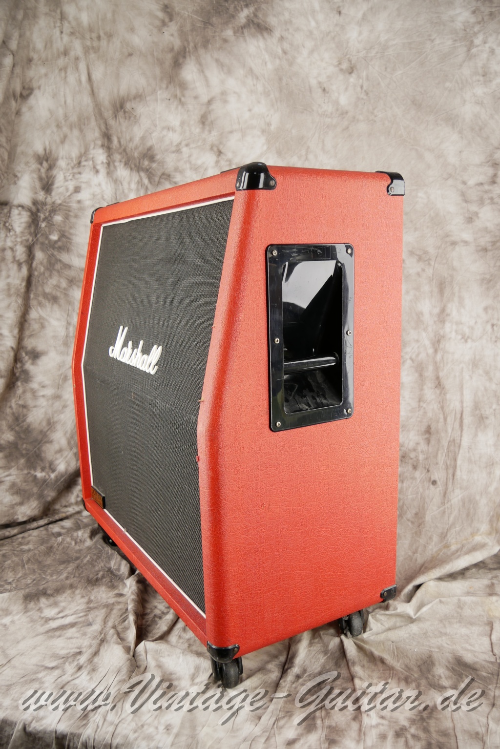 img/vintage/6089/Marshall_1960_A_JCM_800_Lead_red_1983-004.JPG