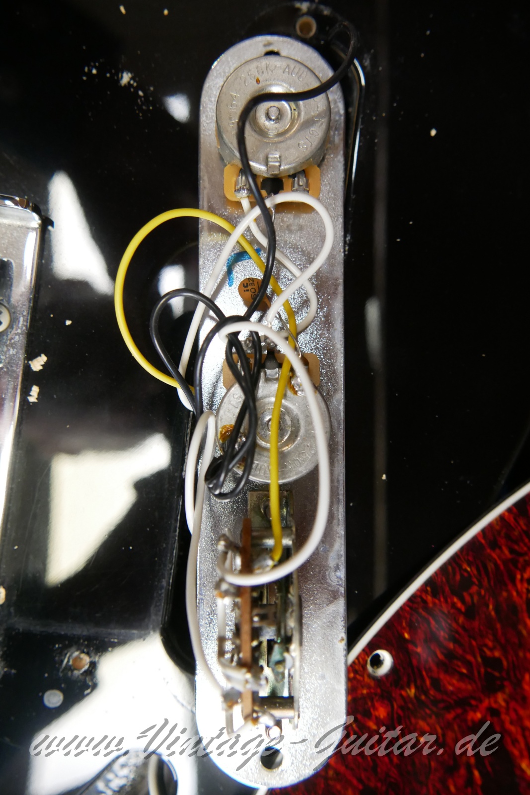img/vintage/6090/Fender_Telecaster_lefthand_black_Japan_Mexico_2001-019.JPG