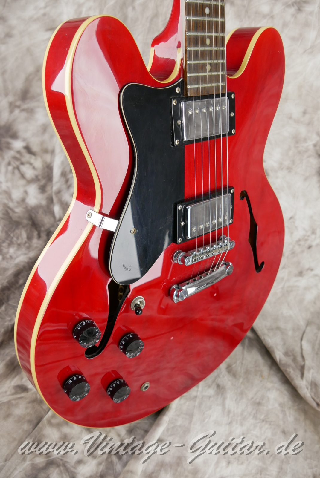 img/vintage/6091/Epiphone_Dot_ES_335_cherry_China_2004-009.JPG
