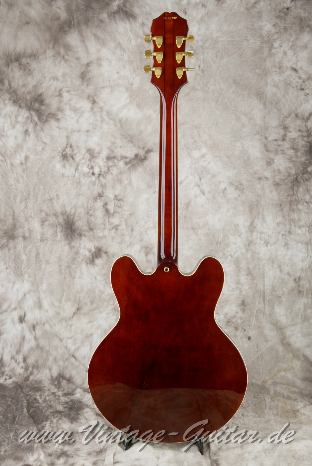 img/vintage/6092/Epiphone_Sheraton_lefthand_sunburst_Korea_1997-002.JPG