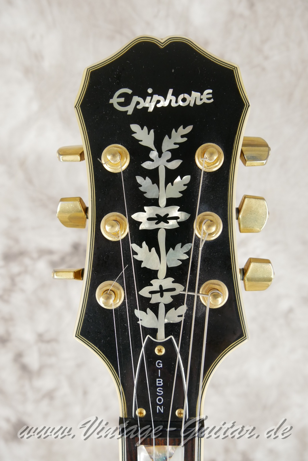 img/vintage/6092/Epiphone_Sheraton_lefthand_sunburst_Korea_1997-003.JPG