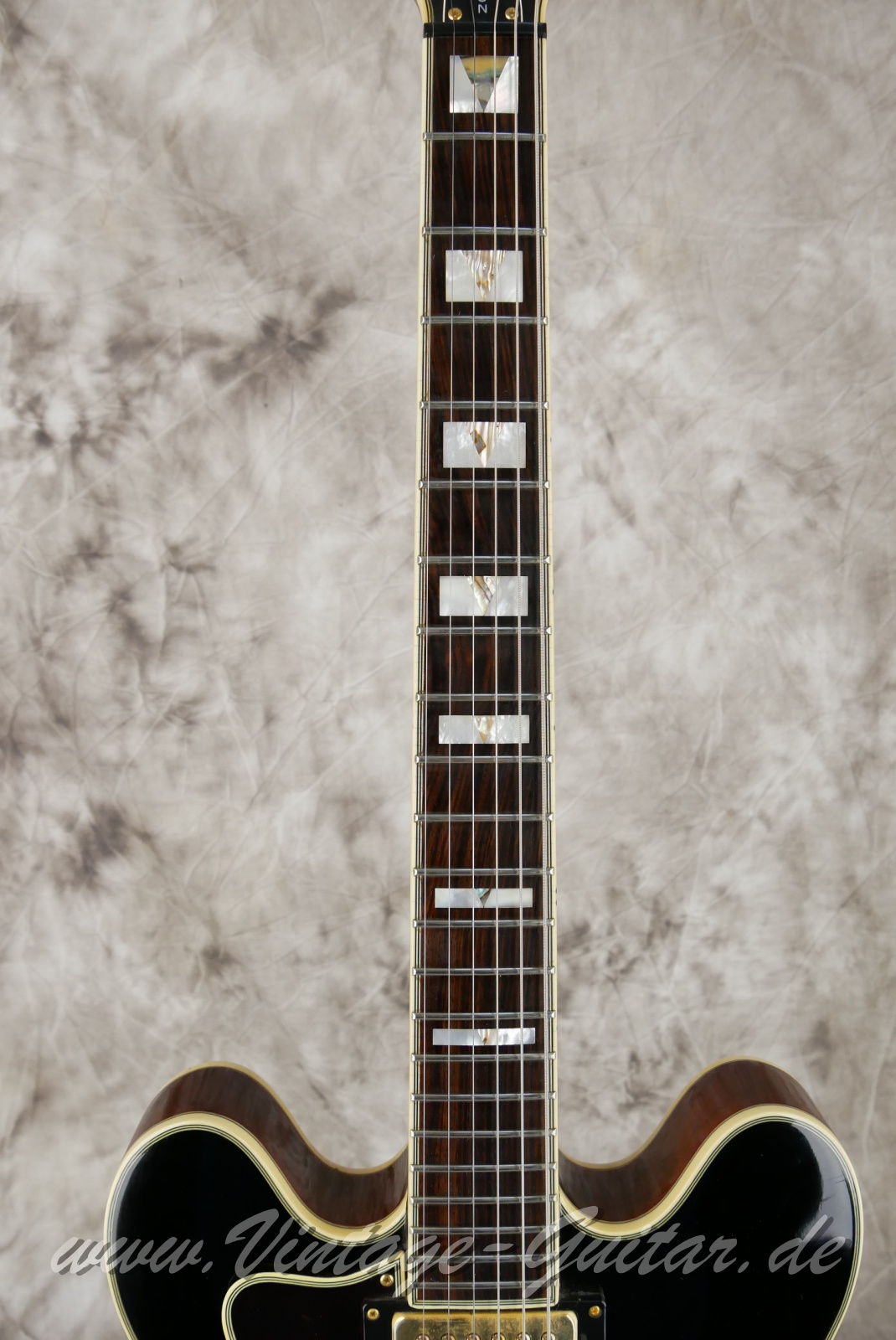 img/vintage/6092/Epiphone_Sheraton_lefthand_sunburst_Korea_1997-005.JPG