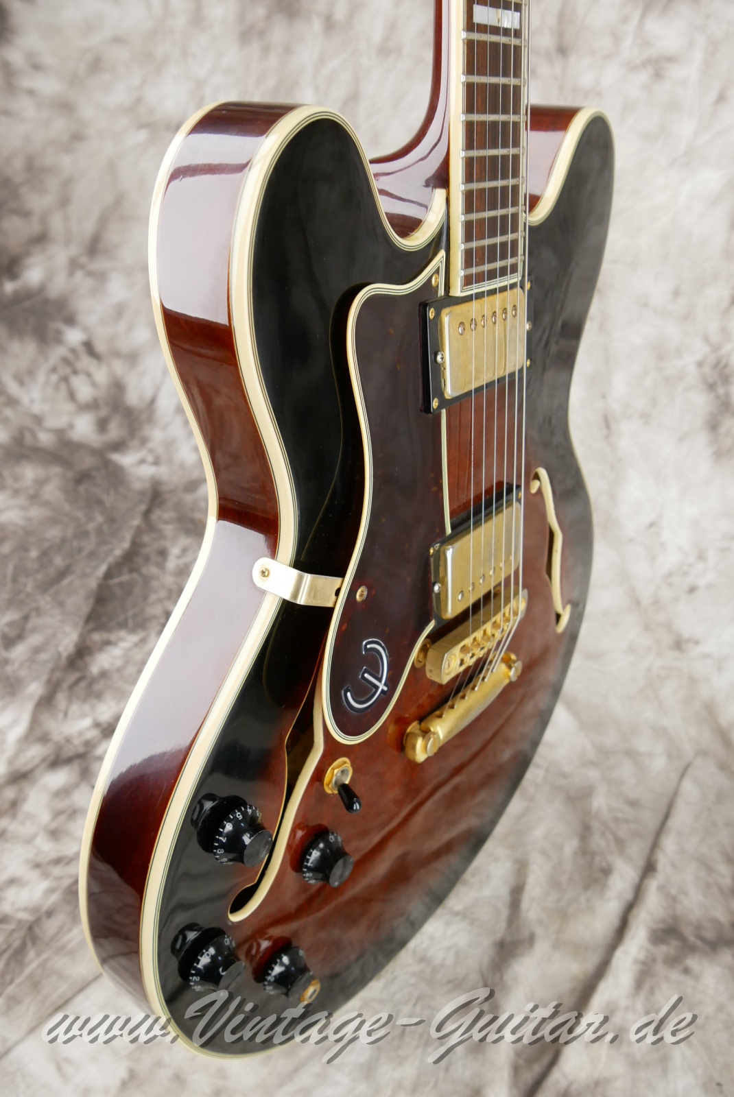img/vintage/6092/Epiphone_Sheraton_lefthand_sunburst_Korea_1997-009.JPG
