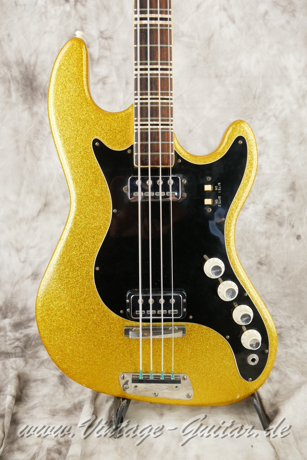 img/vintage/6093/Höfner_185_goldensparkle_refinish_1965_germany-007.JPG
